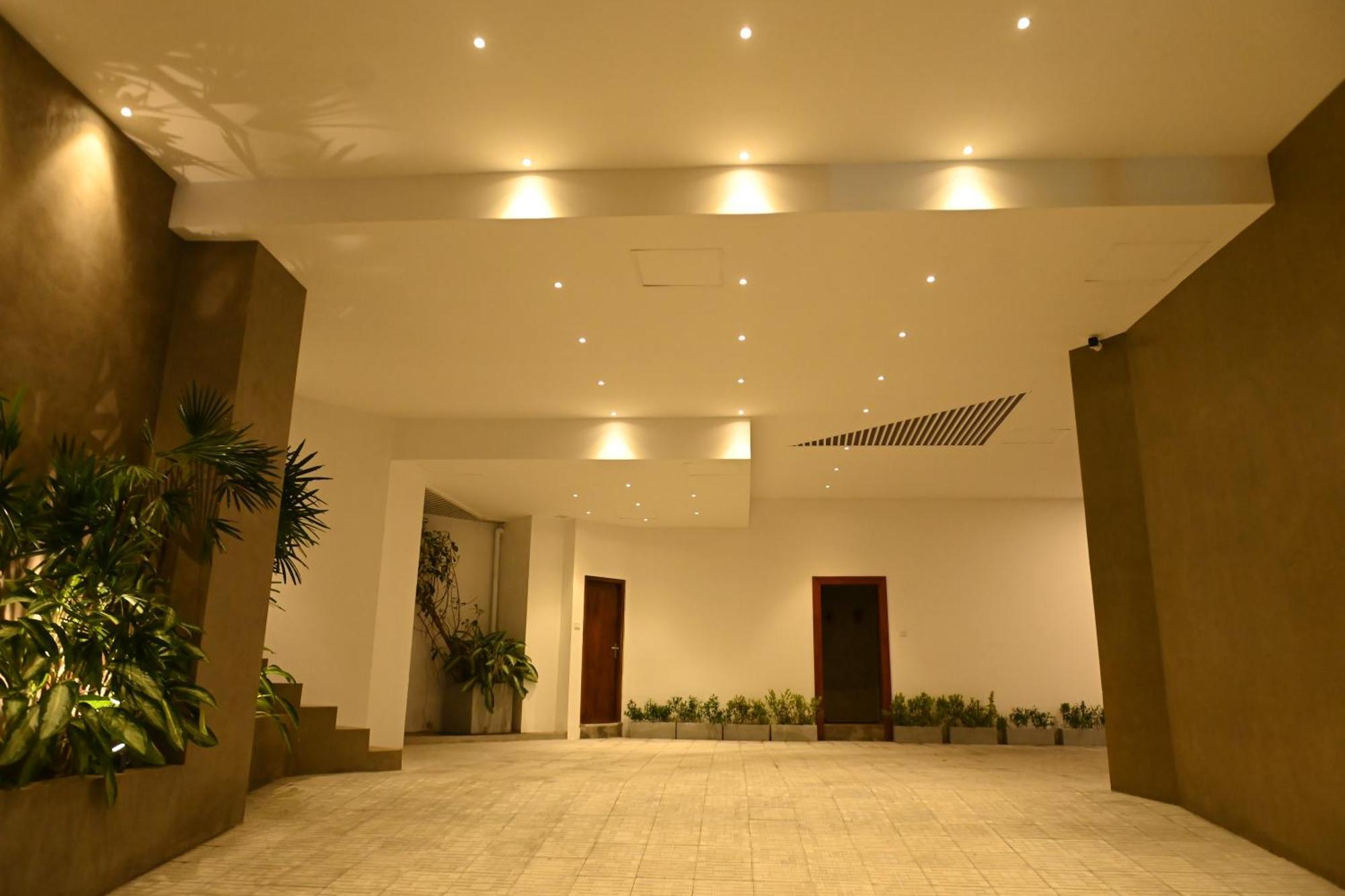 Marine Suites Colombo Exterior photo