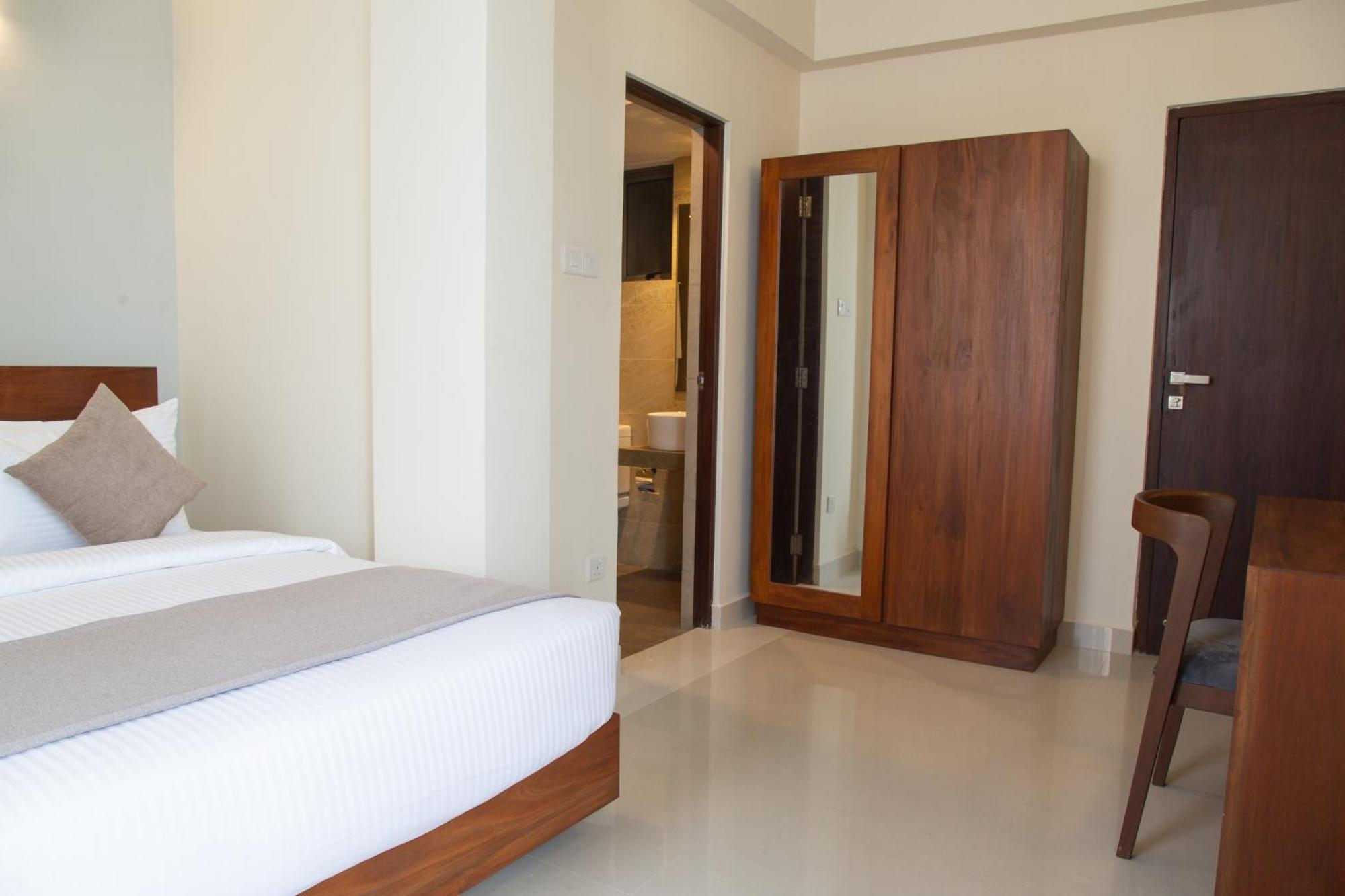 Marine Suites Colombo Exterior photo
