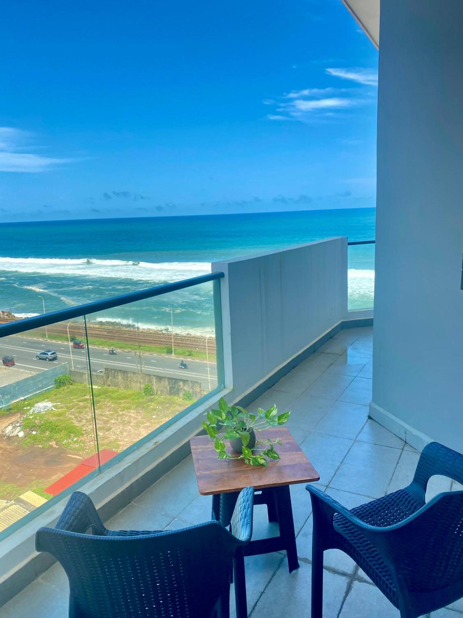 Marine Suites Colombo Exterior photo