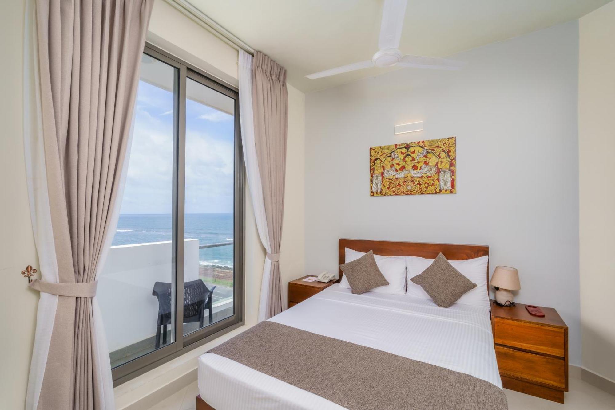 Marine Suites Colombo Exterior photo