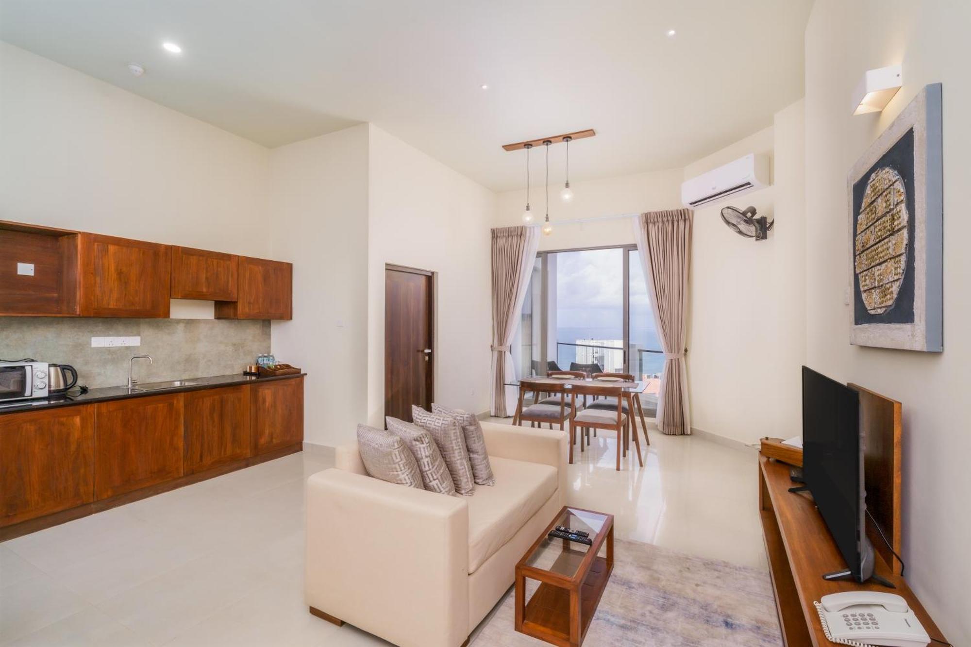 Marine Suites Colombo Exterior photo